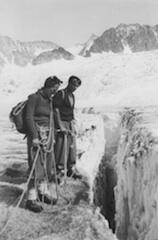 [L. Tronchet, Guillet et Marina au pigne d'Arolla, agents de liaison de la Résistance]